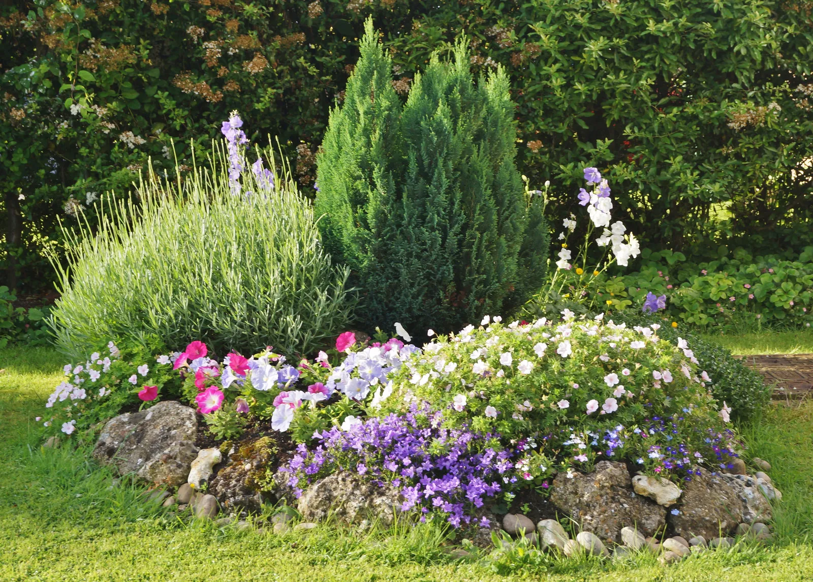 Kako napraviti kamenjar | Savjeti i ideje za izgradnju kamenjara u vrtu