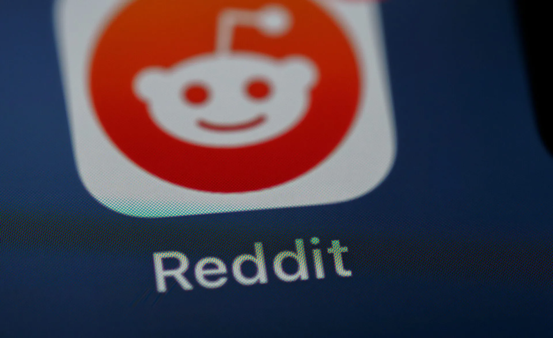 Kako učinkovito koristiti društvenu mrežu Reddit: Vodič za početnike
